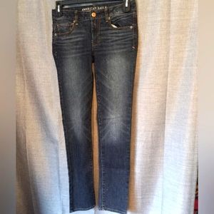 American Eagle Outfitters Darker Denium Skinny Distressed Jeans  Women's Size 6